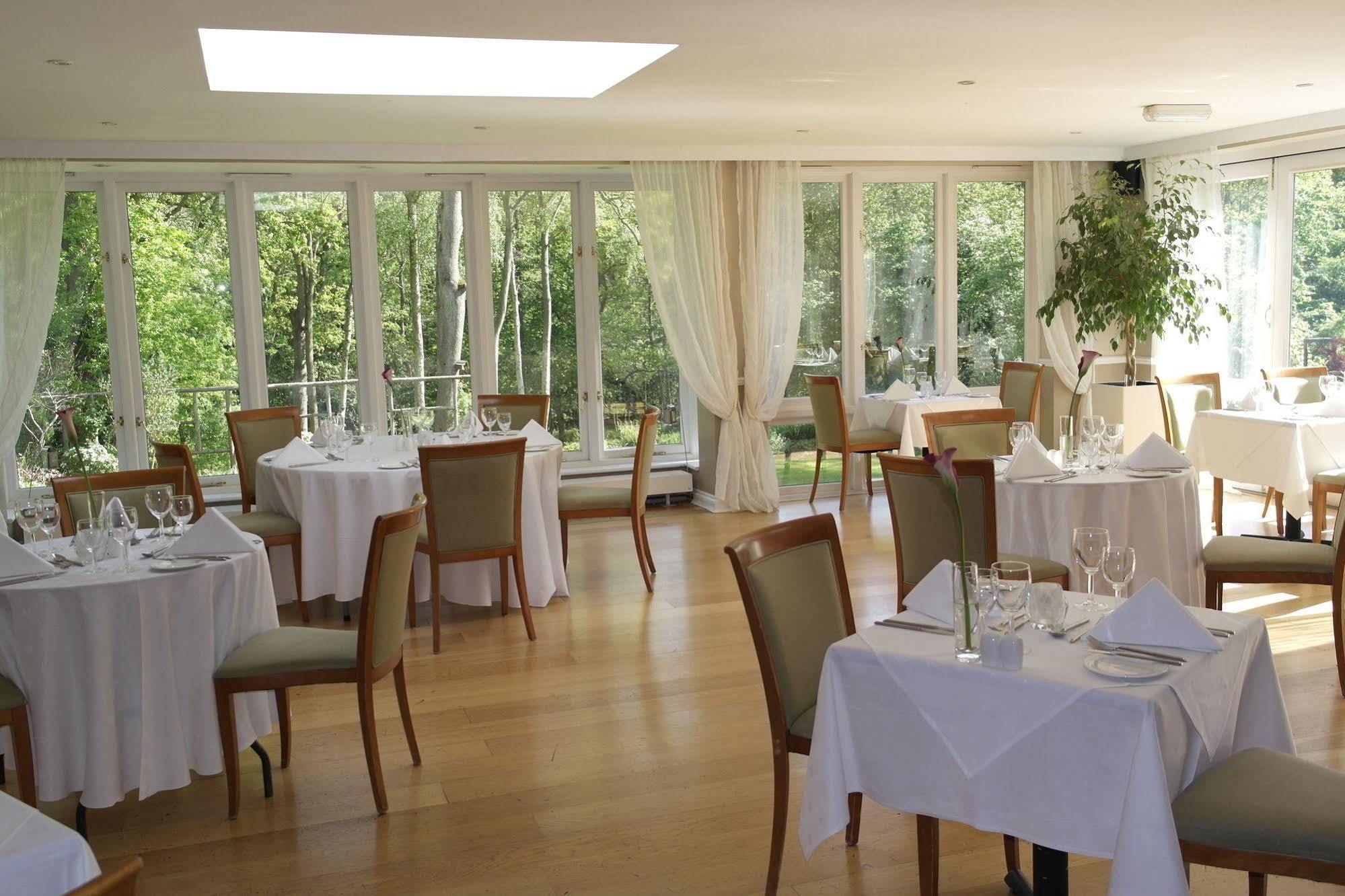 The Westwood Hotel Оксфорд Екстер'єр фото