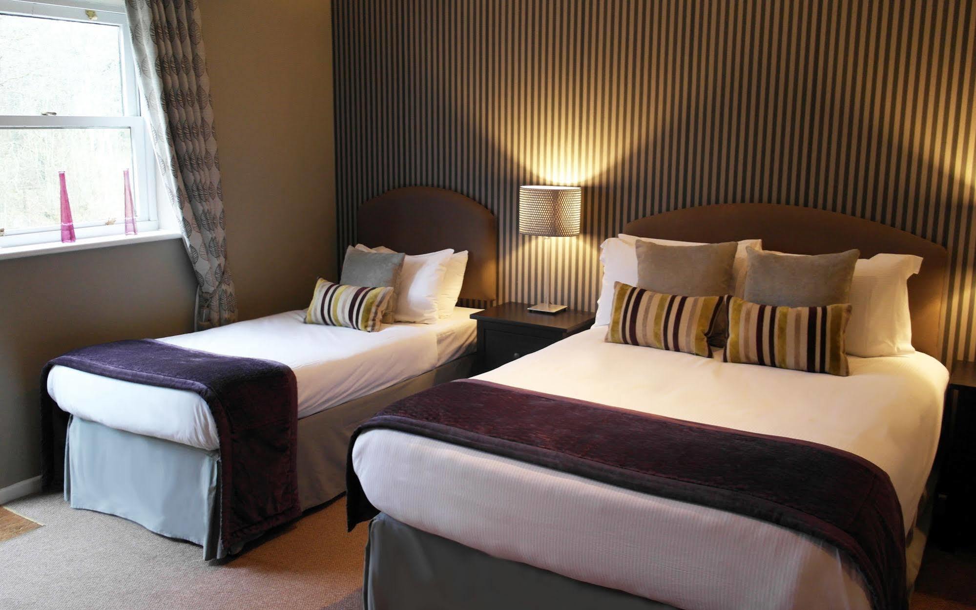 The Westwood Hotel Оксфорд Екстер'єр фото